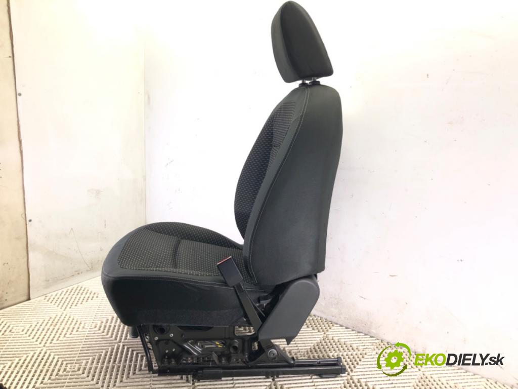 NISSAN QASHQAI / QASHQAI +2 I (J10, NJ10, JJ10E) 2006 - 2014    2.0 104 kW [141 KM] benzyna 2007 - 2013  Sedadlo pravy predný