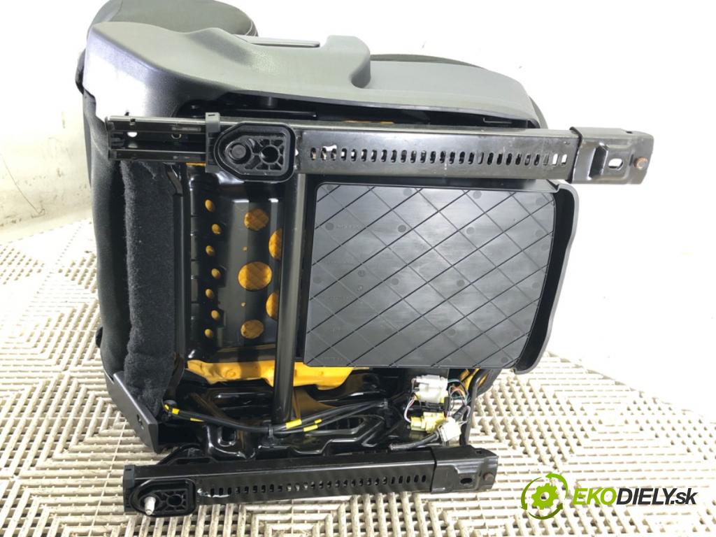 NISSAN QASHQAI / QASHQAI +2 I (J10, NJ10, JJ10E) 2006 - 2014    2.0 104 kW [141 KM] benzyna 2007 - 2013  Sedadlo pravy predný