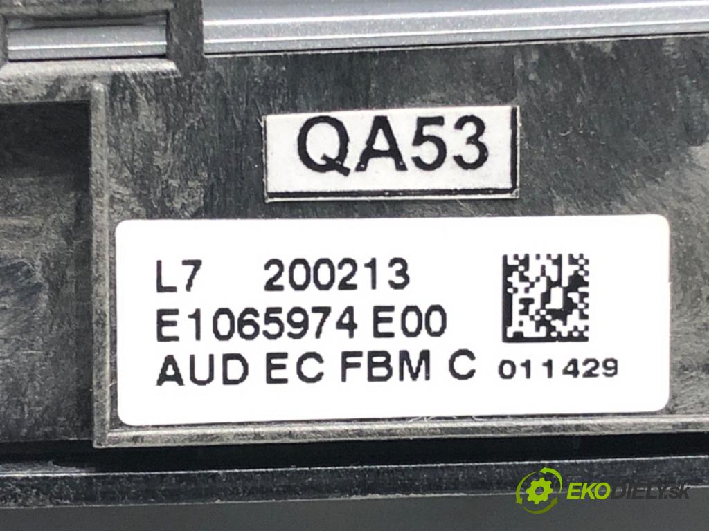 BMW 3 Gran Turismo (F34) 2012 - 2022    320 i 135 kW [184 KM] benzyna 2013 - 2016  Panel ovládania radia E1065974 (Prepínače, spínače, tlačidlá a ovládače kúrenia)