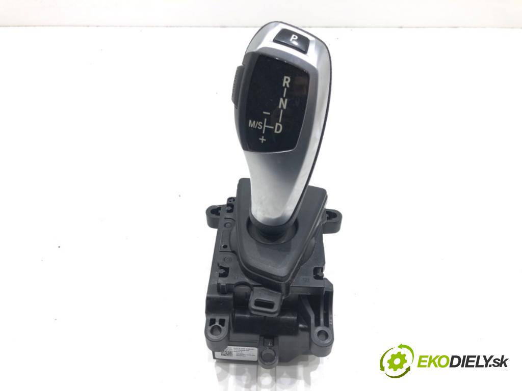 BMW 3 Gran Turismo (F34) 2012 - 2022    320 i 135 kW [184 KM] benzyna 2013 - 2016  Kulisa 9296896 (Rýchlostné páky / kulisy)