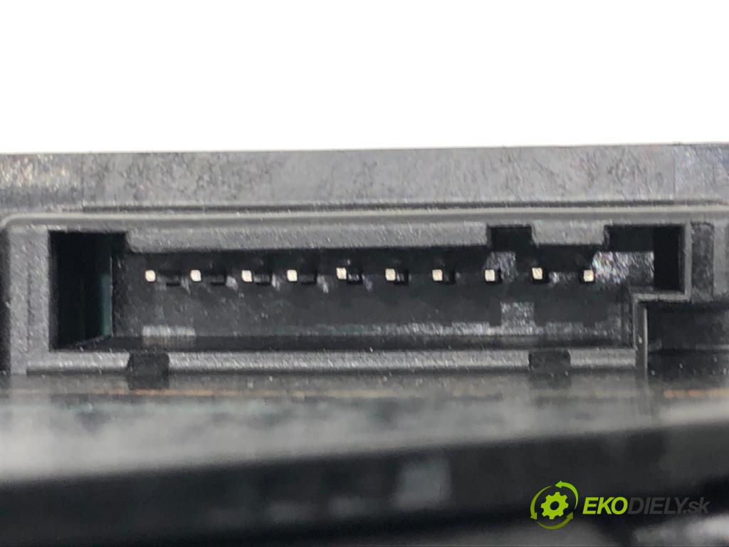 BMW 3 Gran Turismo (F34) 2012 - 2022    320 i 135 kW [184 KM] benzyna 2013 - 2016  Kulisa 9296896 (Rýchlostné páky / kulisy)