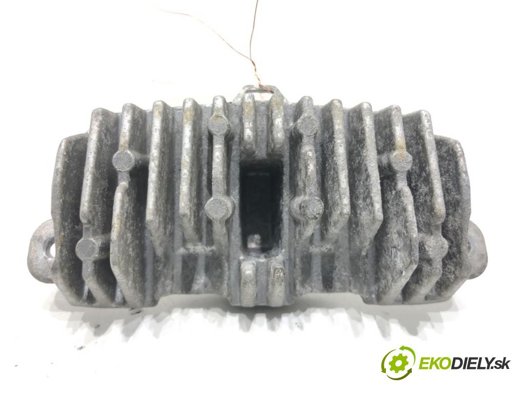 BMW 3 Gran Turismo (F34) 2012 - 2022    320 i 135 kW [184 KM] benzyna 2013 - 2016  Menič XENON 7213114000 (Riadiace jednotky xenónu)