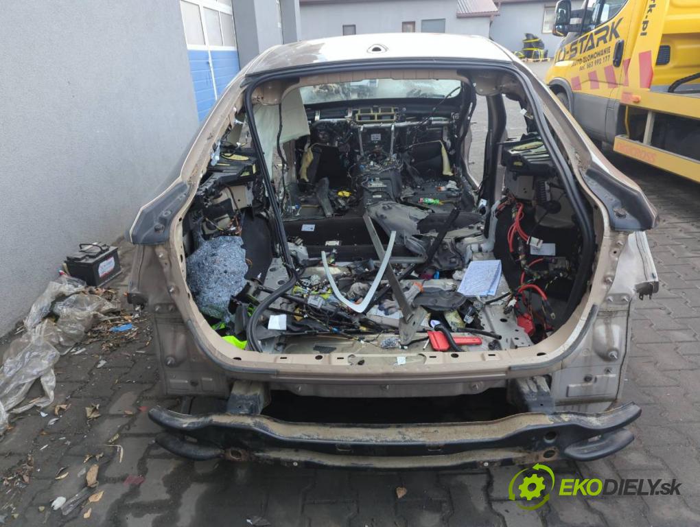 BMW 3 Gran Turismo (F34) 2012 - 2022    320 i 135 kW [184 KM] benzyna 2013 - 2016  KAROSERIA ČTVRŤÁK blatník zadní část levý pravý práh střecha PODŁUŻNICA levý pravý