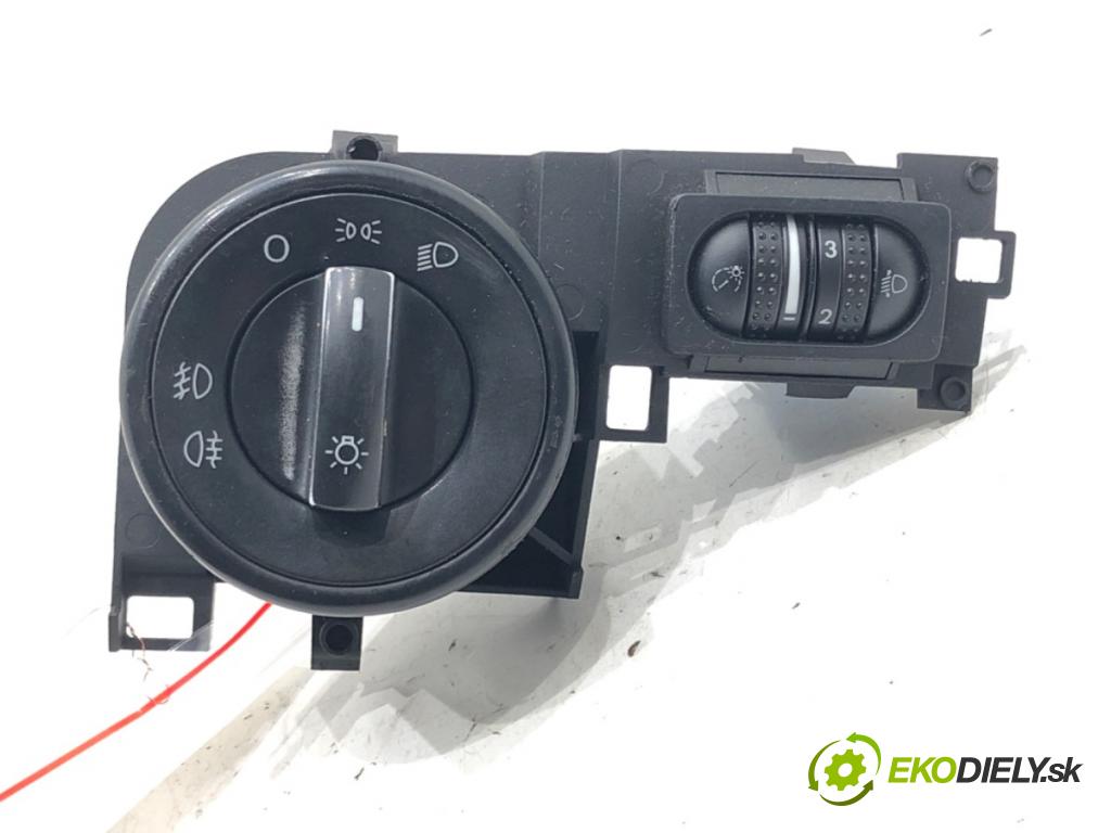VW TOUAREG (7LA, 7L6, 7L7) 2002 - 2013    3.0 TDI 155 kW [211 KM] olej napędowy 2006 - 2010  spínač světel 7L6858903T