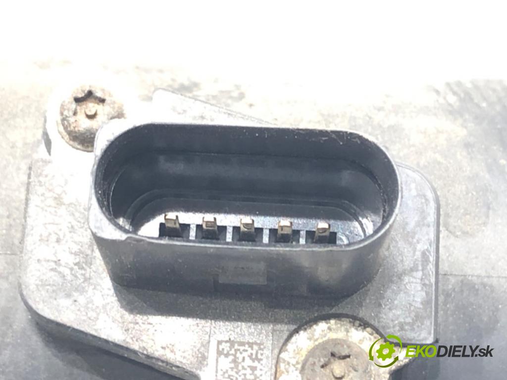 VW TOUAREG (7LA, 7L6, 7L7) 2002 - 2013    3.0 TDI 155 kW [211 KM] olej napędowy 2006 - 2010  Váha vzduchu  (Váhy vzduchu)