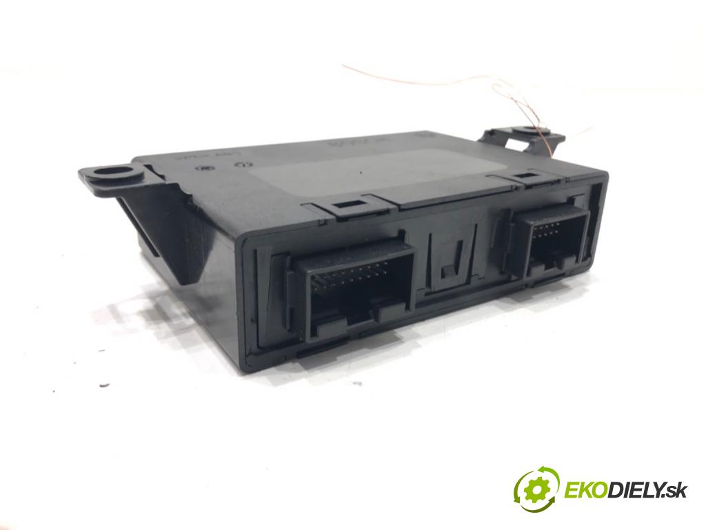VW TOUAREG (7LA, 7L6, 7L7) 2002 - 2013    3.0 TDI 155 kW [211 KM] olej napędowy 2006 - 2010  Modul PDC 7L0919283F (Ostatné)