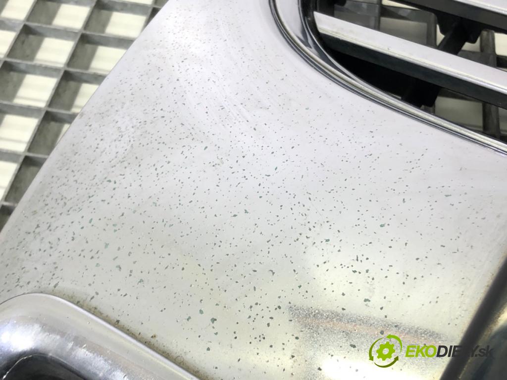 VW TOUAREG (7LA, 7L6, 7L7) 2002 - 2013    3.0 TDI 155 kW [211 KM] olej napędowy 2006 - 2010  mřížka maska  (Mřížky (masky) chladičů)