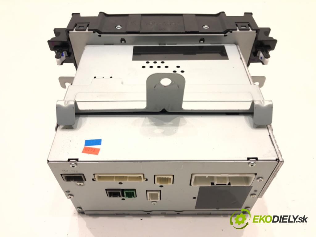 MAZDA CX-5 (KE, GH) 2011 - 2017    2.2 D 4WD (KE2AW) 129 kW [175 KM] olej napędowy 2012 - 2017  RADIO KR85-66-DV0A (Audio zariadenia)