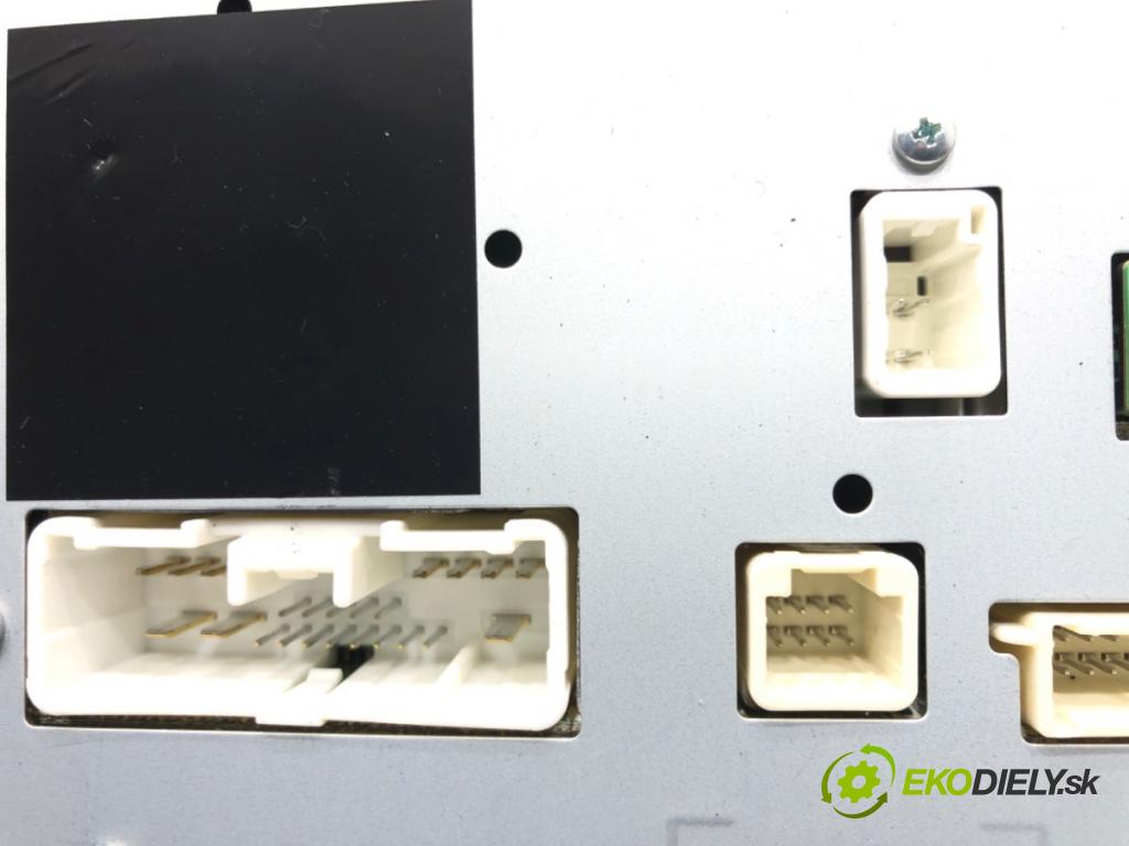 MAZDA CX-5 (KE, GH) 2011 - 2017    2.2 D 4WD (KE2AW) 129 kW [175 KM] olej napędowy 2012 - 2017  RADIO KR85-66-DV0A (Audio zariadenia)