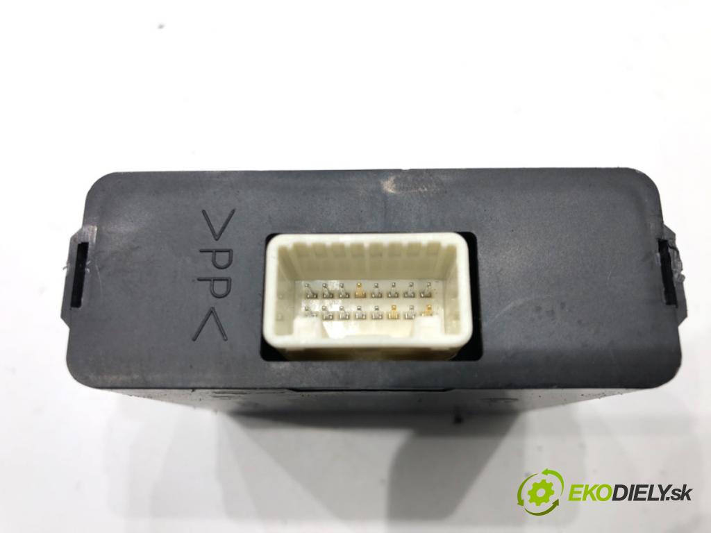 MAZDA CX-5 (KE, GH) 2011 - 2017    2.2 D 4WD (KE2AW) 129 kW [175 KM] olej napędowy 2012 - 2017  Modul svetiel KD54-5102X (Ostatné)