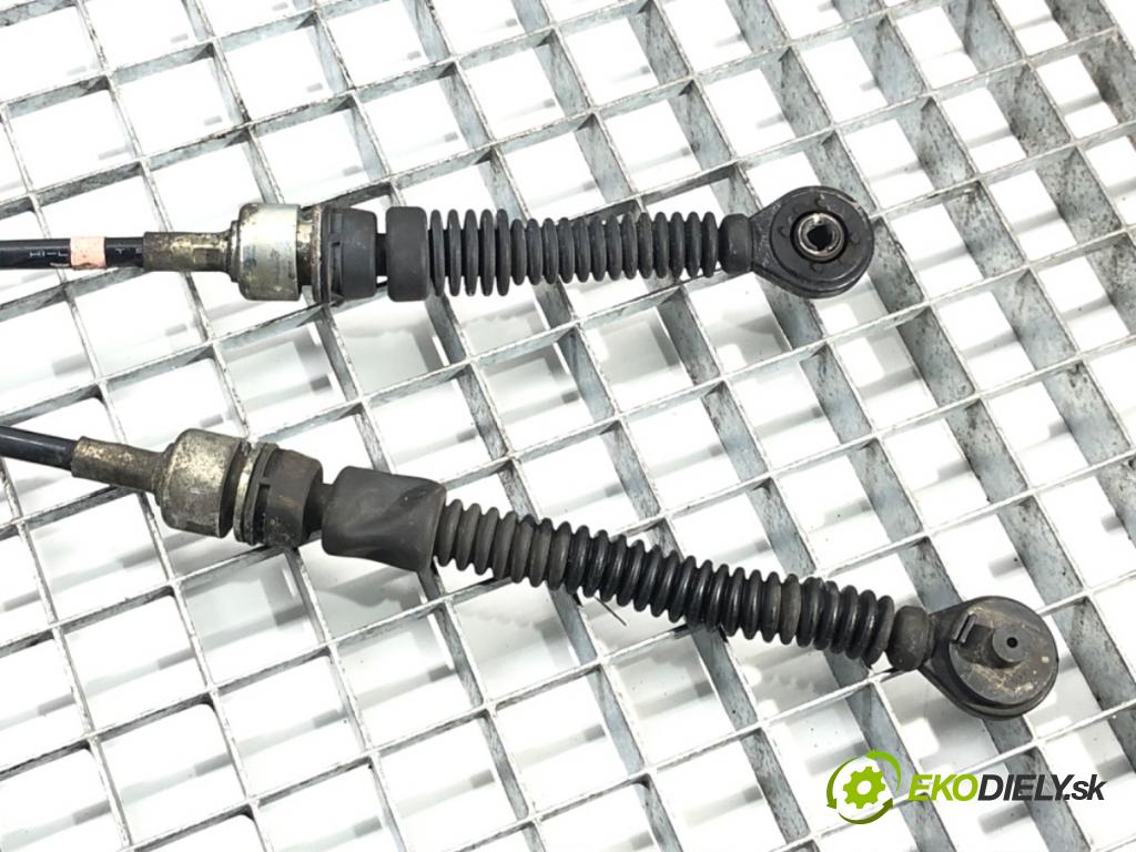 MAZDA CX-5 (KE, GH) 2011 - 2017    2.2 D 4WD (KE2AW) 129 kW [175 KM] olej napędowy 2012 - 2017  Kulisa KE40B (Rýchlostné páky / kulisy)