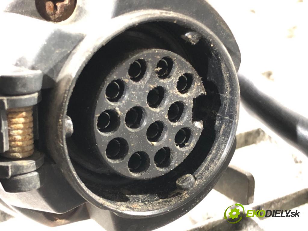 MAZDA CX-5 (KE, GH) 2011 - 2017    2.2 D 4WD (KE2AW) 129 kW [175 KM] olej napędowy 2012 - 2017  Hák tažné zařízení KD45-V3-920A (Tažná zařízení)