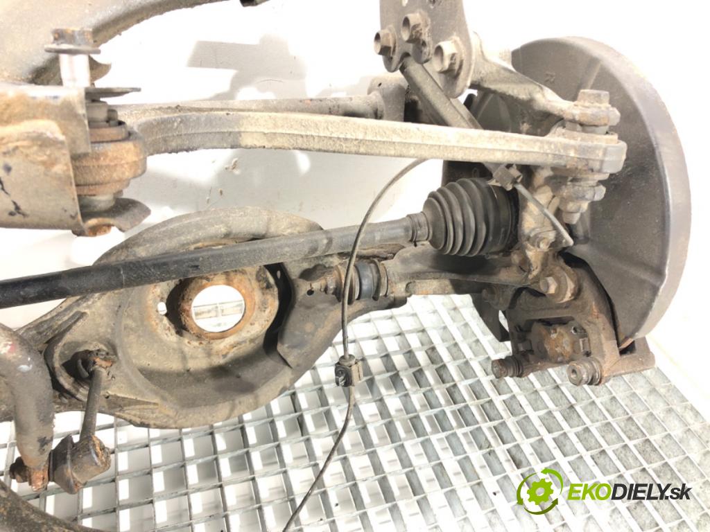 MAZDA CX-5 (KE, GH) 2011 - 2017    2.2 D 4WD (KE2AW) 129 kW [175 KM] olej napędowy 2012 - 2017  výztuha zadní část