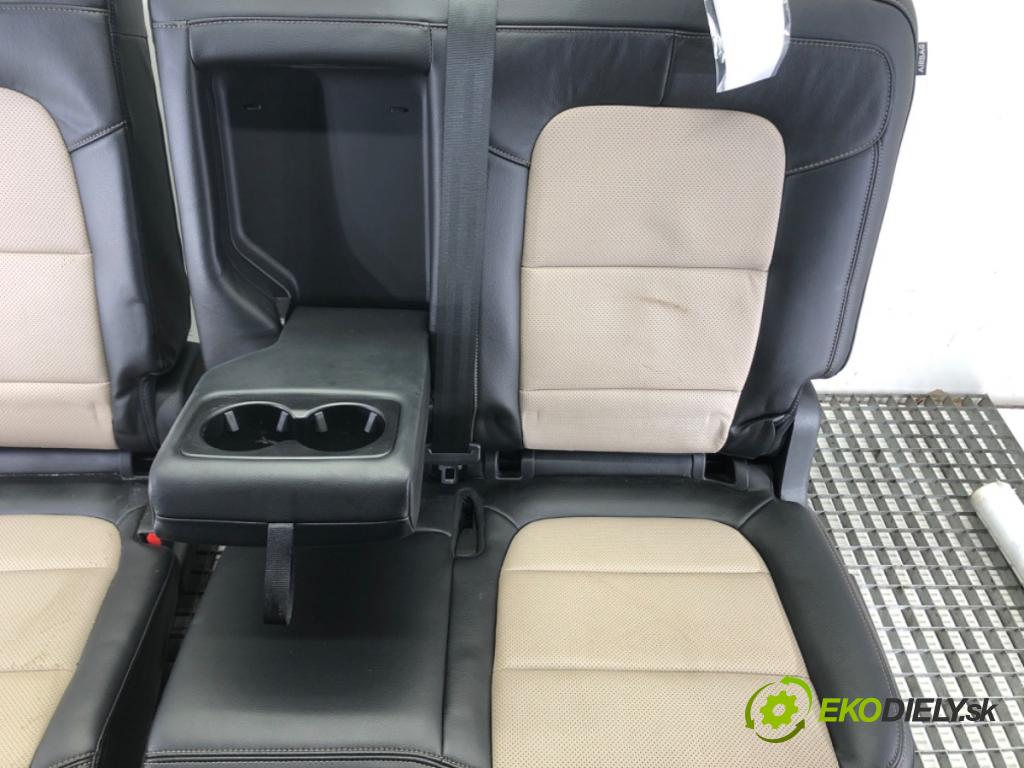 FORD USA ESCAPE IV 2019 - 2024    2.0 B 184kW (250 KM)  Sedadlo druhý rad