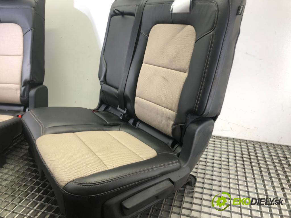 FORD USA ESCAPE IV 2019 - 2024    2.0 B 184kW (250 KM)  Sedadlo druhý rad