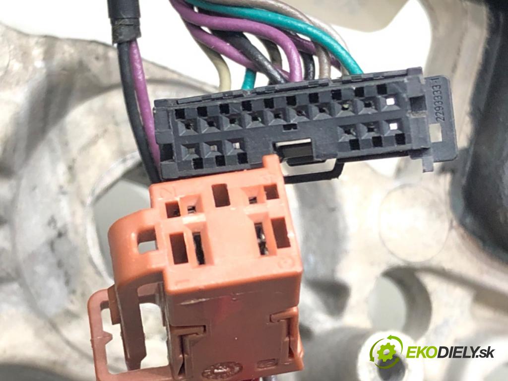 FORD USA ESCAPE IV 2019 - 2024    2.0 B 184kW (250 KM)  Volant MJ6J3600 (Volanty)