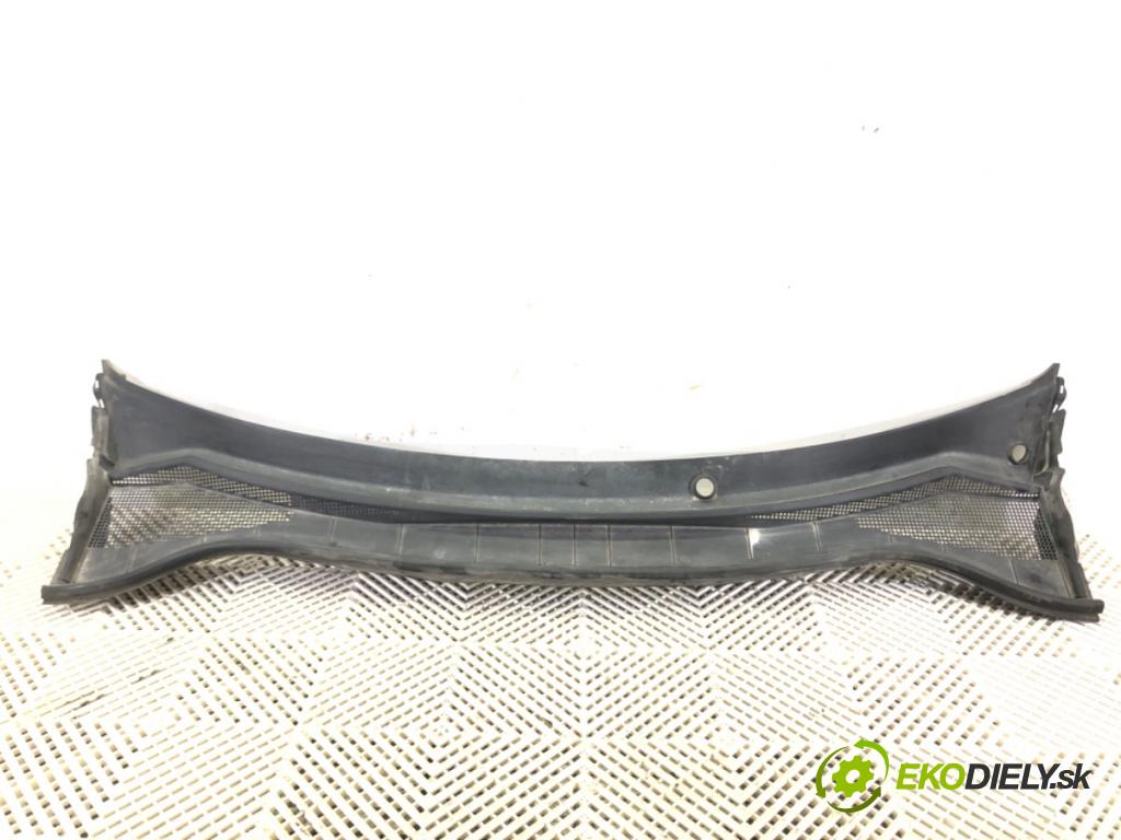 FORD USA ESCAPE IV  2021 184 kW 2.0 B 184kW (250 KM) 1999 Torpédo, plast pod čelné okno LJ6B-S02216-AFW (Torpédo (plast pod čelným sklom))