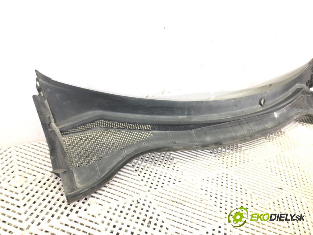 FORD USA ESCAPE IV  2021 184 kW 2.0 B 184kW (250 KM) 1999 Torpédo, plast pod čelné okno LJ6B-S02216-AFW (Torpédo (plast pod čelným sklom))