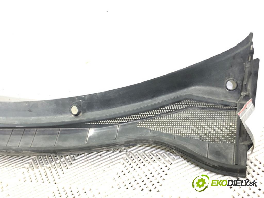 FORD USA ESCAPE IV  2021 184 kW 2.0 B 184kW (250 KM) 1999 Torpédo, plast pod čelné okno LJ6B-S02216-AFW (Torpédo (plast pod čelným sklom))