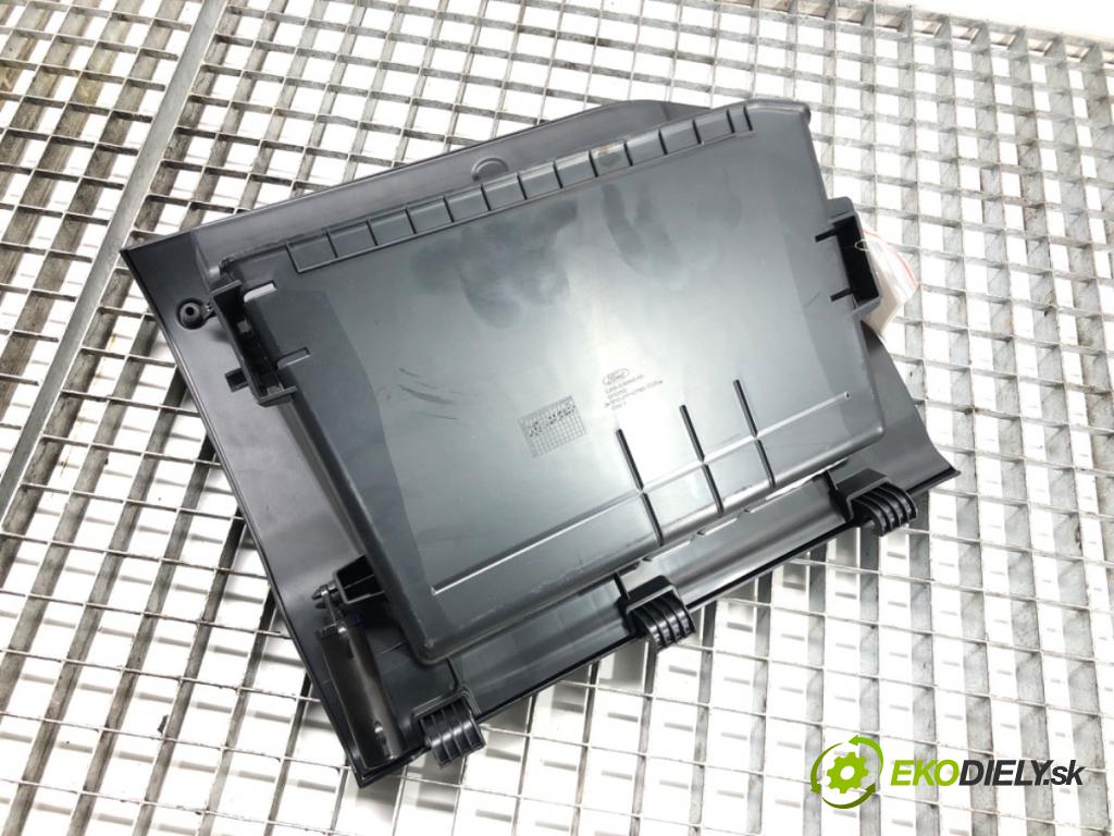 FORD USA ESCAPE IV 2019 - 2024    2.0 B 184kW (250 KM)  Priehradka, kastlík spolujazdca  (Priehradky, kastlíky)