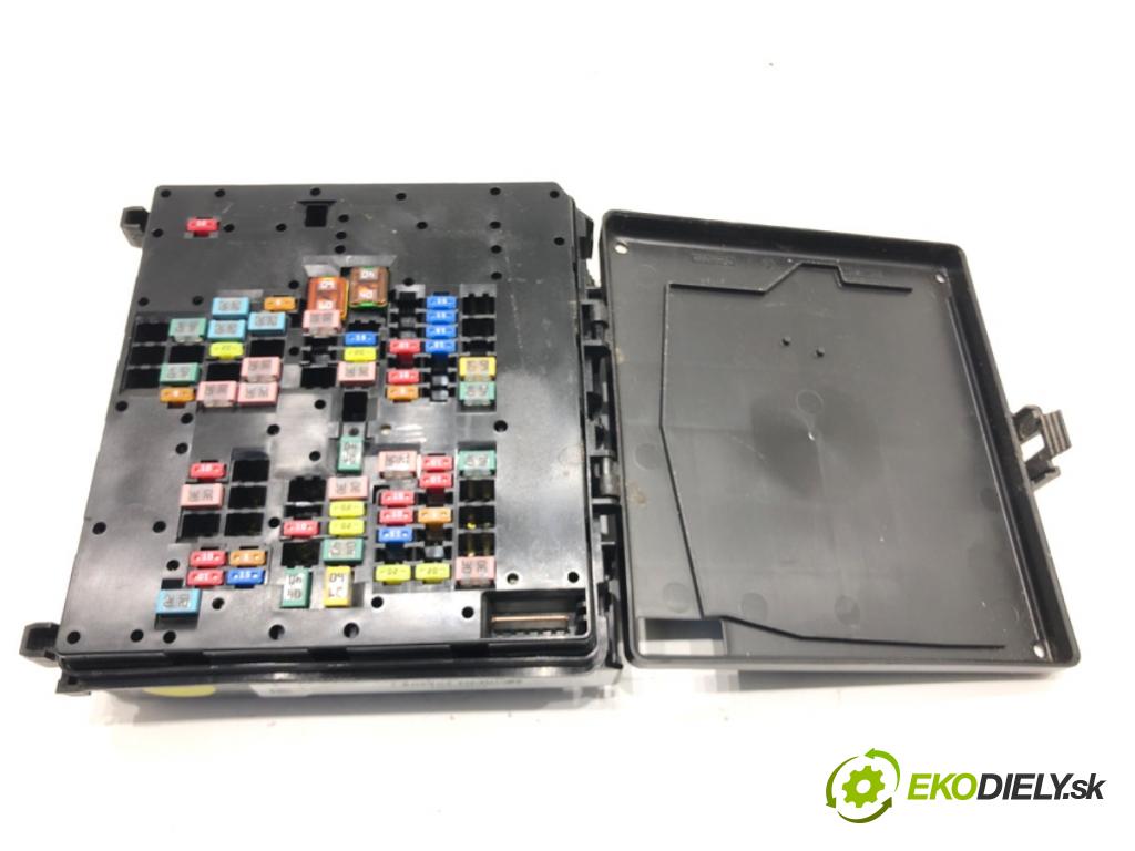 FORD USA ESCAPE IV 2019 - 2024    2.0 B 184kW (250 KM)  skříňka poistková LX6T-14D068-NAC (Pojistkové skříňky)