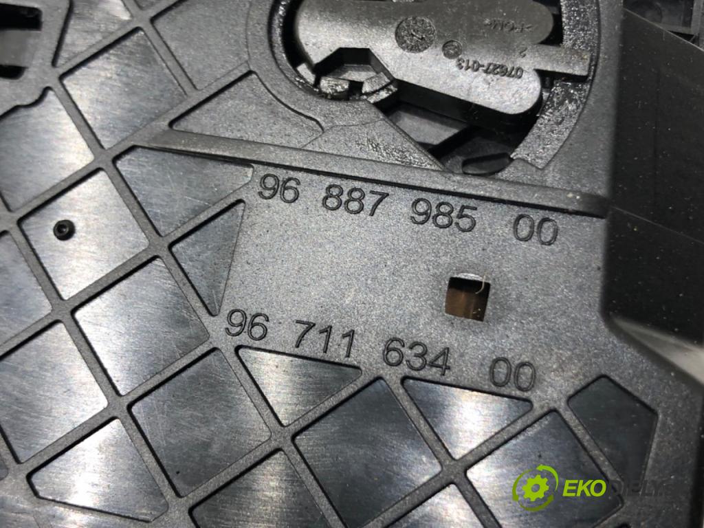 PEUGEOT 508 SW I (8E_) 2010 - 2018    1.6 THP 115 kW [156 KM] benzyna 2010 - 2018  Držiak na nápoje 9688798500 (Úchyty, držiaky na nápoje)