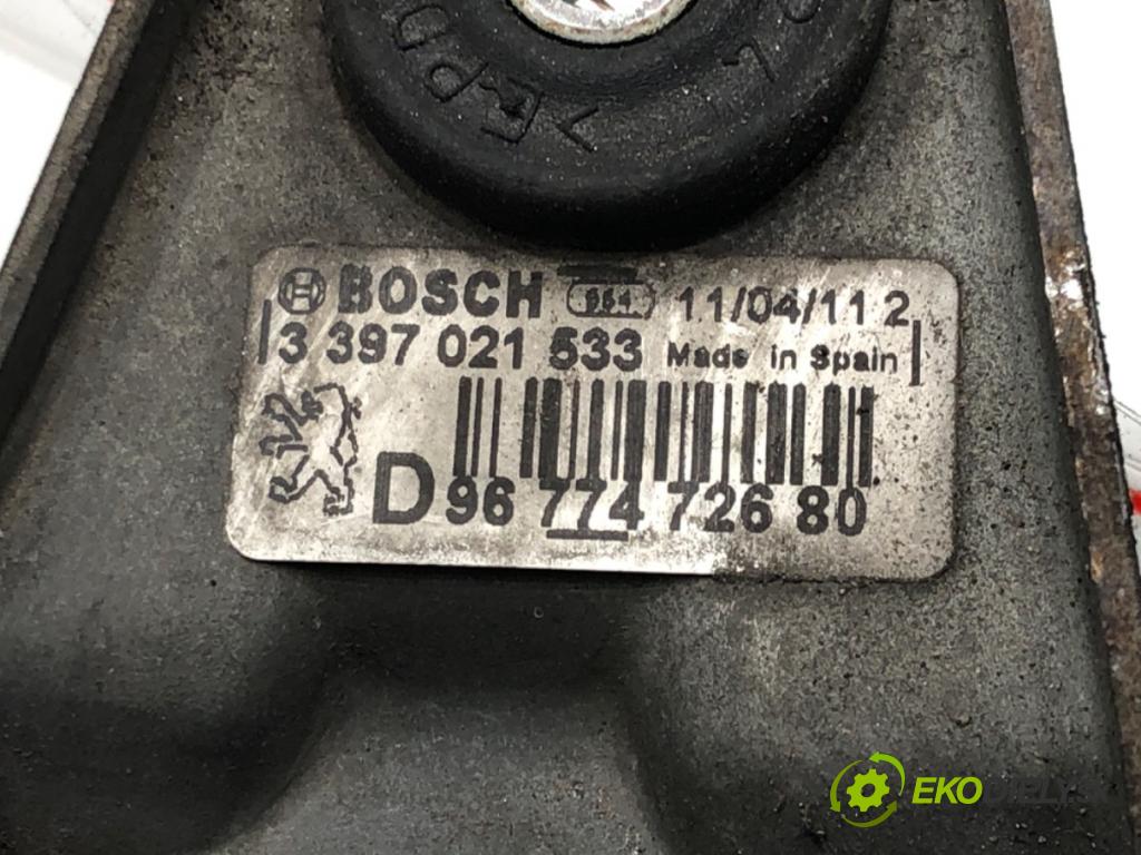 PEUGEOT 508 SW I (8E_) 2010 - 2018    1.6 THP 115 kW [156 KM] benzyna 2010 - 2018  mechanismus stěračů pravý přední část 9677472680