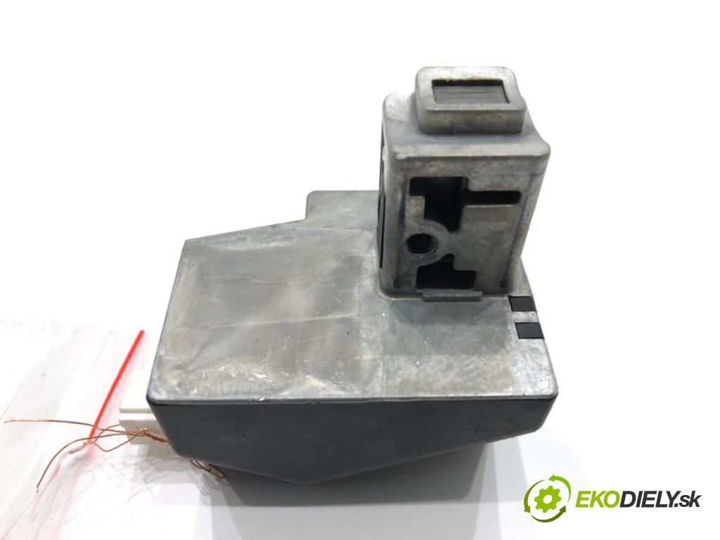 PEUGEOT 508 SW I (8E_) 2010 - 2018    1.6 THP 115 kW [156 KM] benzyna 2010 - 2018  blokáda volantu 9673759980 (Ostatné)