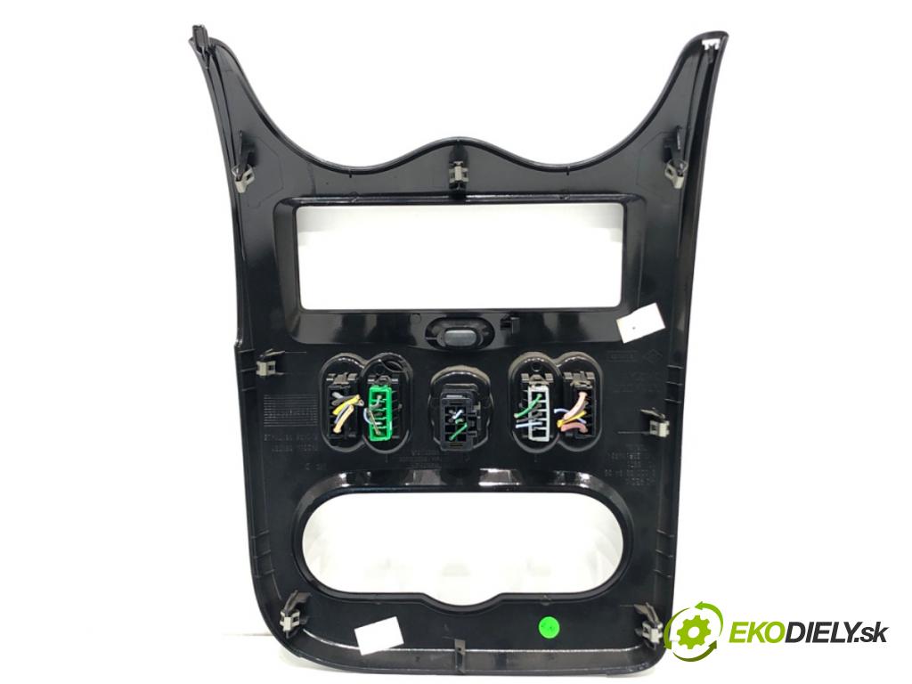 DACIA DUSTER (HS_) 2010 - 2018    1.6 16V 77 kW [105 KM] benzyna 2010 - 2018  Prepínač okien 682603302R (Prepínače, spínače, tlačidlá a ovládače kúrenia)