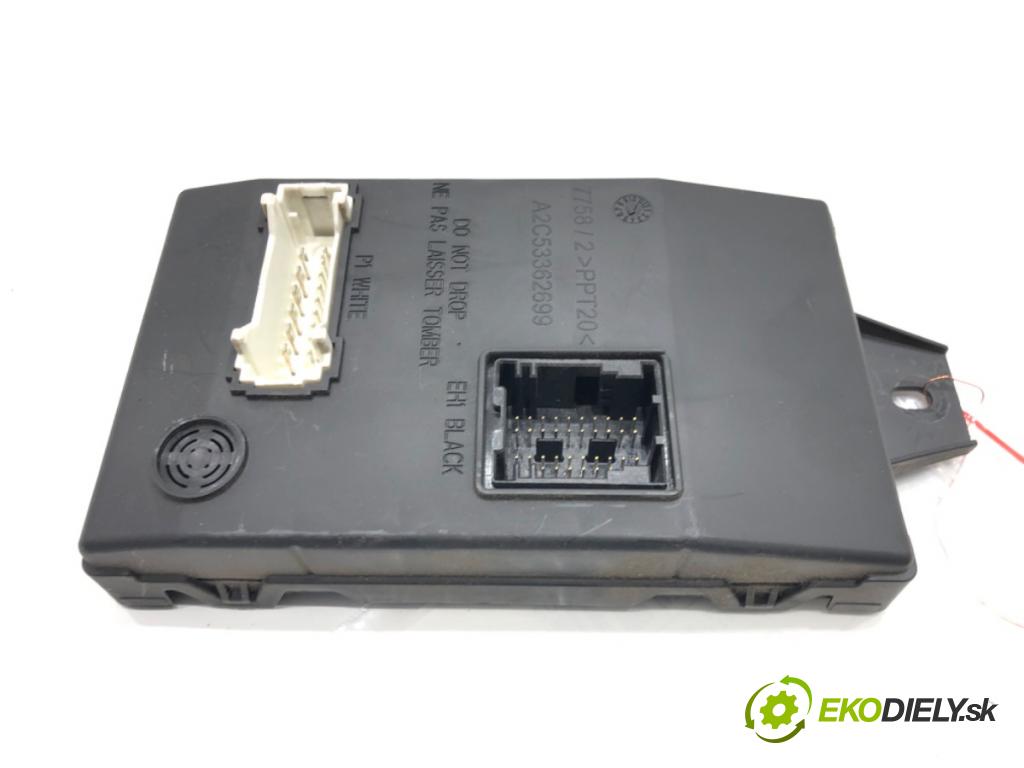 DACIA DUSTER (HS_) 2010 - 2018    1.6 16V 77 kW [105 KM] benzyna 2010 - 2018  Modul BCM 8201068829 (Ostatné)