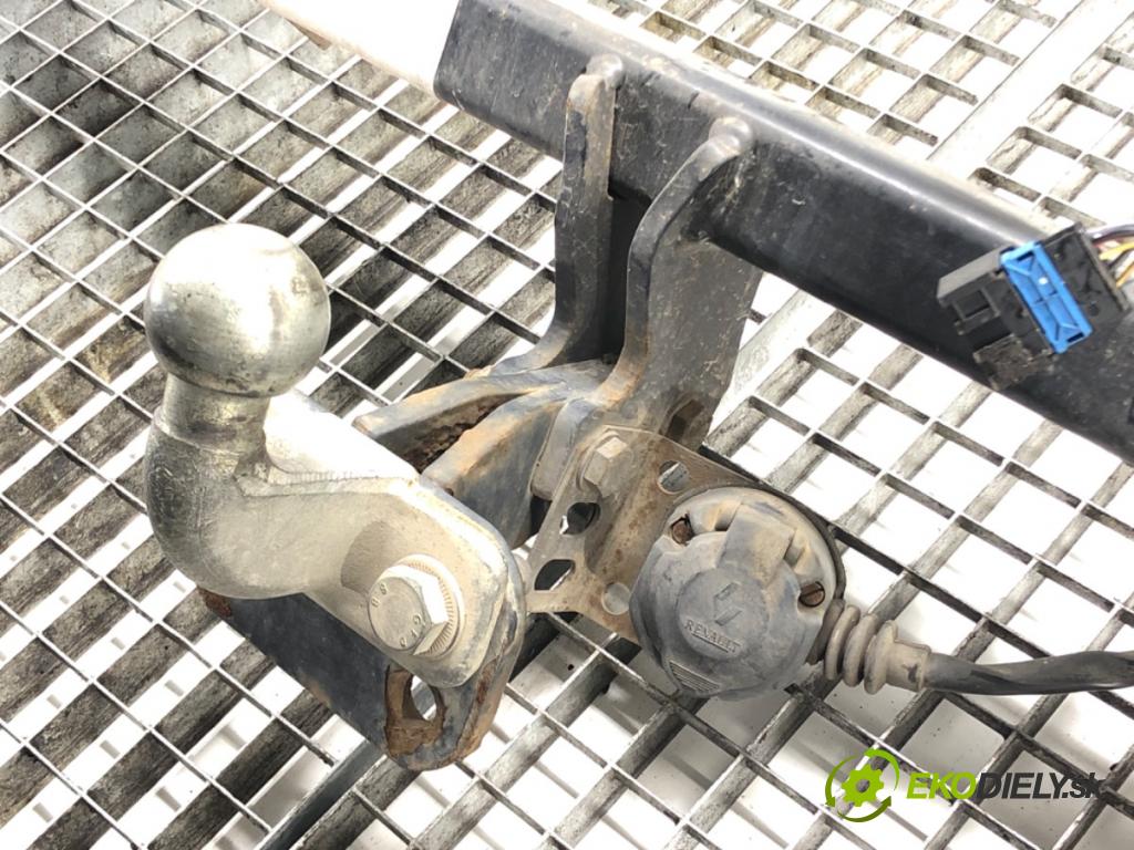 DACIA DUSTER (HS_) 2010 - 2018    1.6 16V 77 kW [105 KM] benzyna 2010 - 2018  Hák tažné zařízení 511608803R (Tažná zařízení)