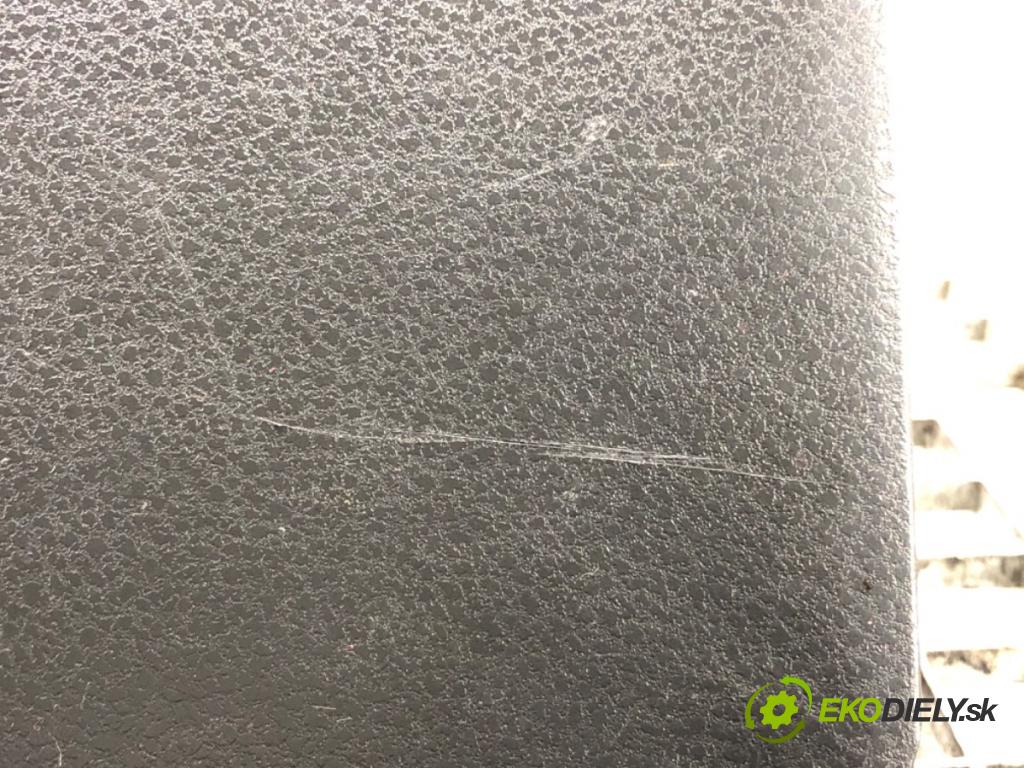 SUZUKI GRAND VITARA II (JT, TE, TD) 2005 - 2022    2.0 Napęd na wszystkie koła (TD54, JB420) 103 kW [140 KM] benzyna 2005 - 2015  Priehradka, kastlík spolujazdca  (Priehradky, kastlíky)