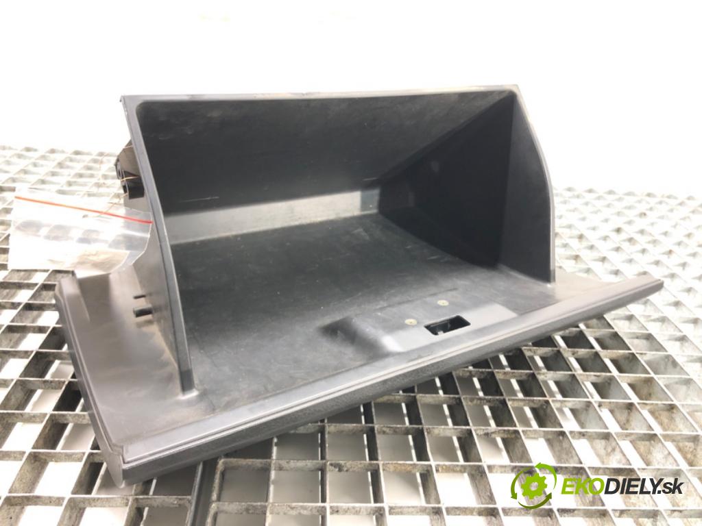 SUZUKI GRAND VITARA II (JT, TE, TD) 2005 - 2022    2.0 Napęd na wszystkie koła (TD54, JB420) 103 kW [140 KM] benzyna 2005 - 2015  Priehradka, kastlík spolujazdca  (Priehradky, kastlíky)