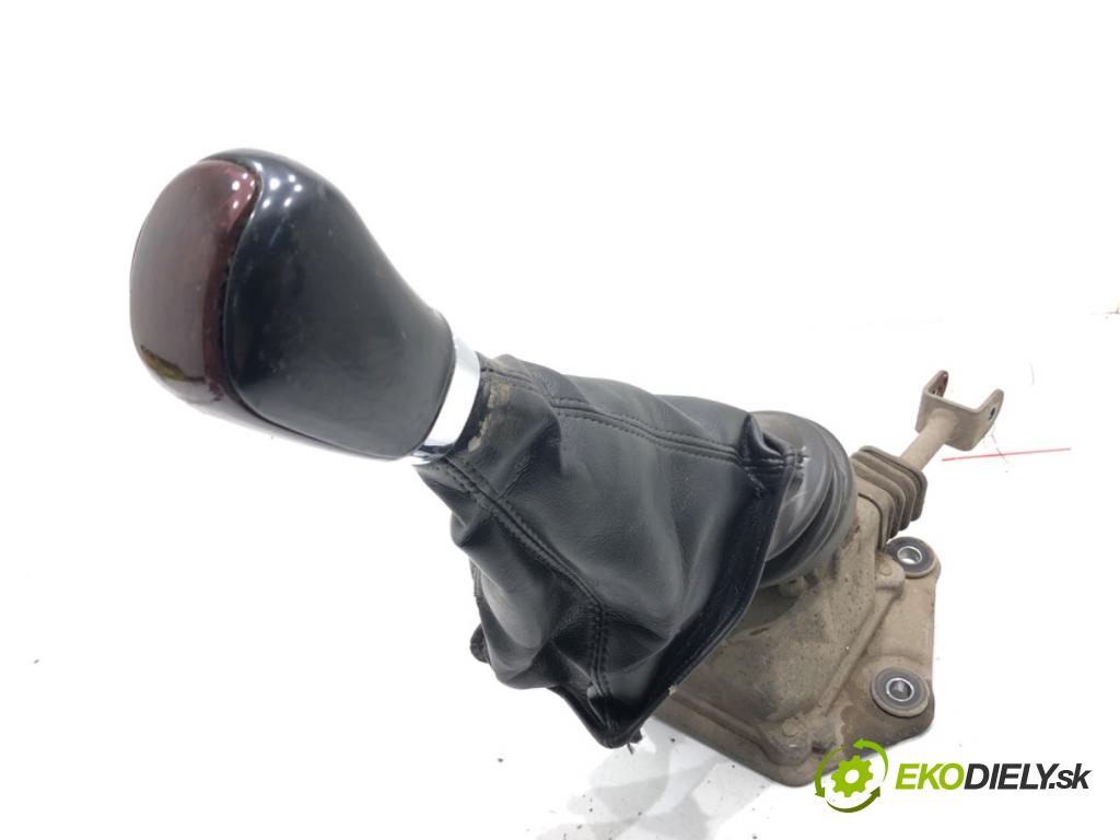 SUZUKI GRAND VITARA II (JT, TE, TD) 2005 - 2022    2.0 Napęd na wszystkie koła (TD54, JB420) 103 kW [140 KM] benzyna 2005 - 2015  Kulisa  (Rýchlostné páky / kulisy)