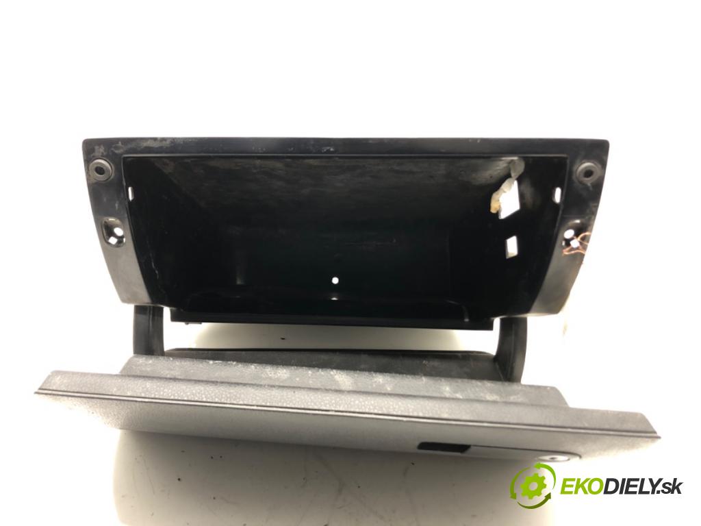 VW TRANSPORTER V Autobus (7HB, 7HJ, 7EB, 7EJ) 2003 - 2015    2.0 TDI 84 kW [114 KM] olej napędowy 2011 - 2015  Priehradka, kastlík spolujazdca 7H1857121 (Priehradky, kastlíky)