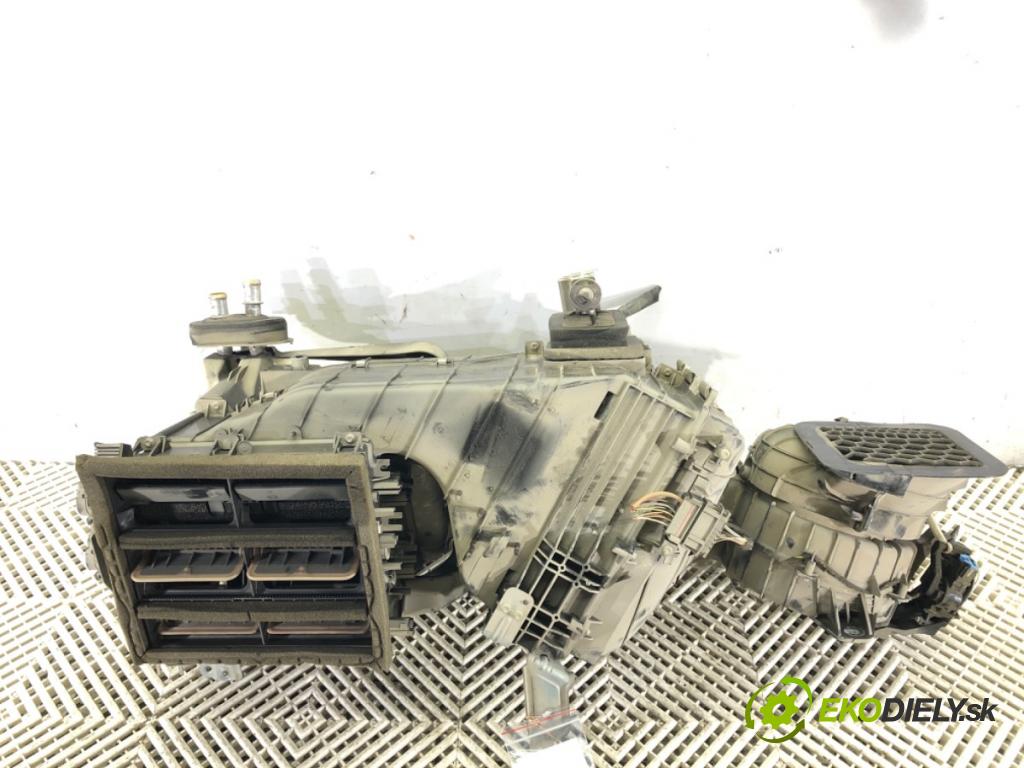 VW TRANSPORTER V Autobus (7HB, 7HJ, 7EB, 7EJ) 2003 - 2015    2.0 TDI 84 kW [114 KM] olej napędowy 2011 - 2015  topné těleso radiátor topení 7E1820005K (Radiátory topení)