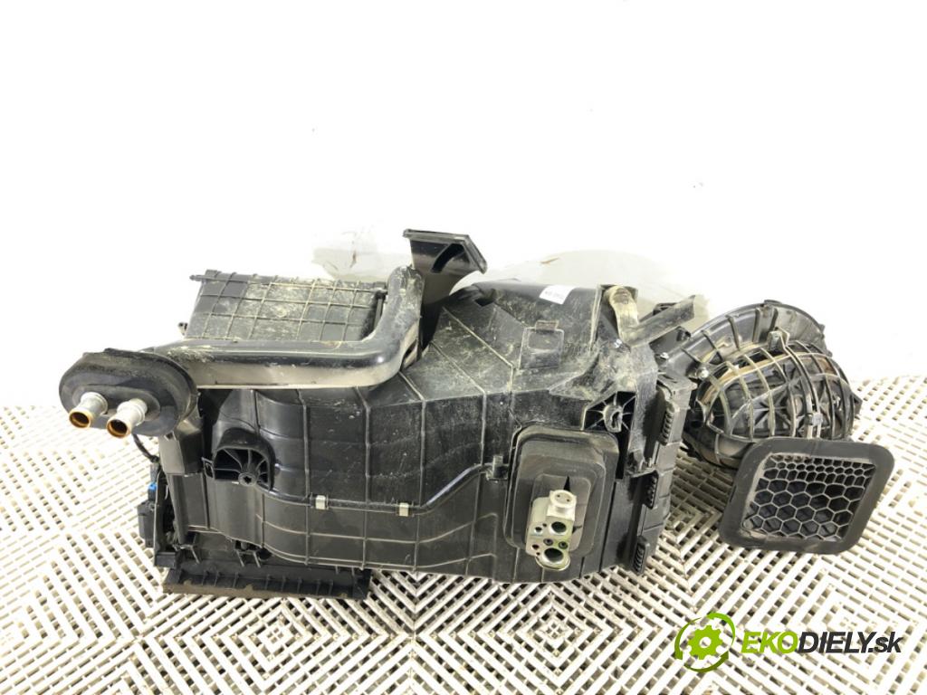 VW TRANSPORTER V Autobus (7HB, 7HJ, 7EB, 7EJ) 2003 - 2015    2.0 TDI 84 kW [114 KM] olej napędowy 2011 - 2015  topné těleso radiátor topení 7E1820005K (Radiátory topení)