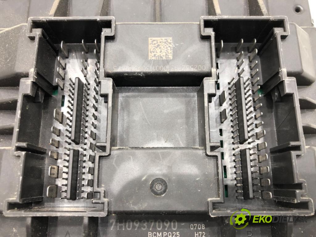 VW TRANSPORTER V Autobus (7HB, 7HJ, 7EB, 7EJ) 2003 - 2015    2.0 TDI 84 kW [114 KM] olej napędowy 2011 - 2015  Modul komfortu 7H0937090 (Moduly komfortu)