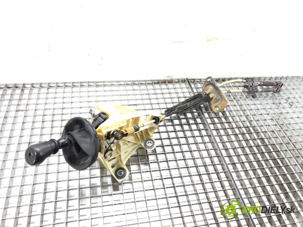 VW TRANSPORTER V Autobus (7HB, 7HJ, 7EB, 7EJ) 2003 - 2015    2.0 TDI 84 kW [114 KM] olej napędowy 2011 - 2015  Kulisa 7H0711113F (Rýchlostné páky / kulisy)