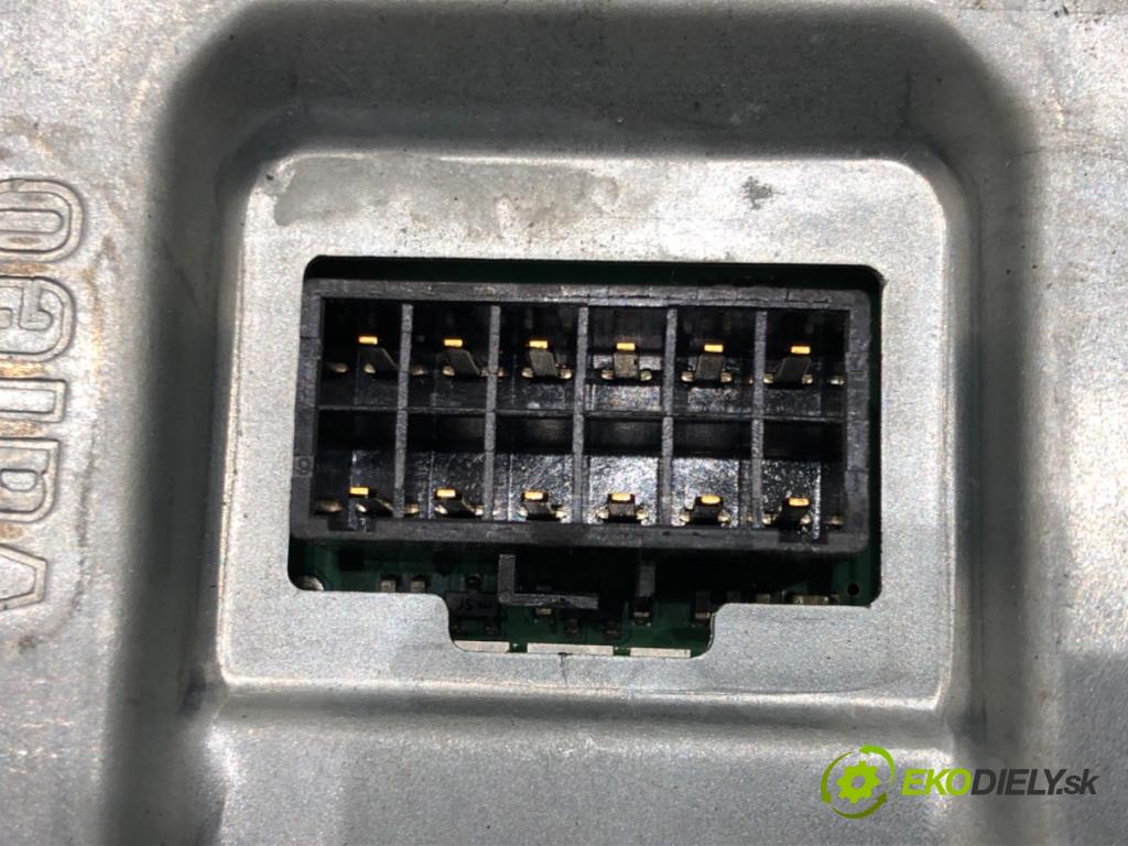 VW TOUAREG (7LA, 7L6, 7L7) 2002 - 2013    5.0 V10 TDI 230 kW [313 KM] olej napędowy 2002 - 2010  Menič XENON 73010137N (Riadiace jednotky xenónu)