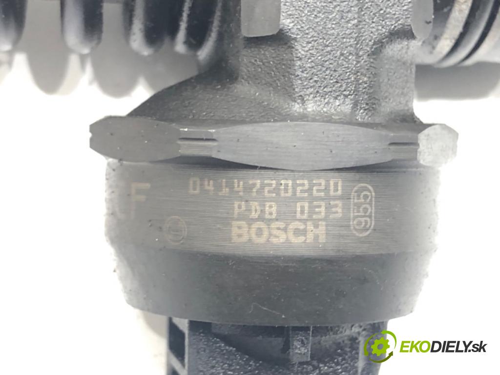 VW TOUAREG (7LA, 7L6, 7L7) 2002 - 2013    5.0 V10 TDI 230 kW [313 KM] olej napędowy 2002 - 2010  Vstrekovač 0414720220 (Vstrekovače)
