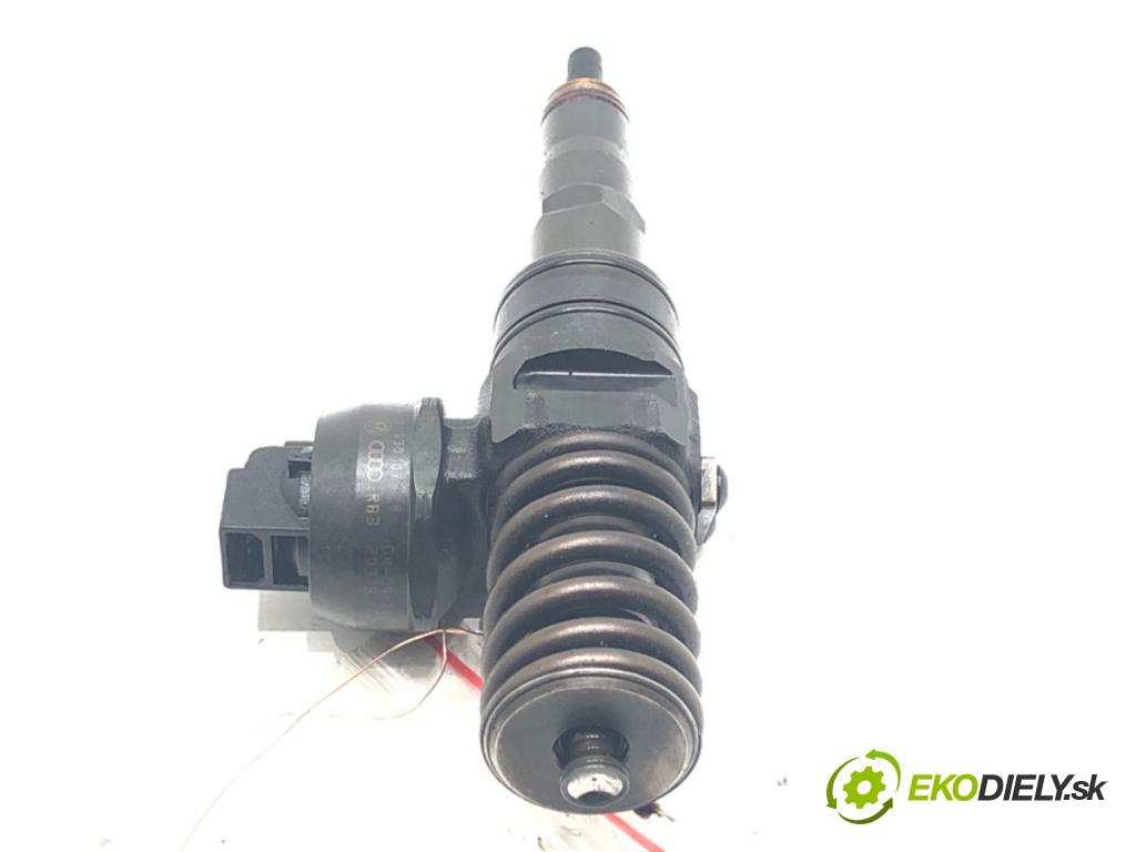 VW TOUAREG (7LA, 7L6, 7L7) 2002 - 2013    5.0 V10 TDI 230 kW [313 KM] olej napędowy 2002 - 2010  Vstrekovač 0414720220 (Vstrekovače)
