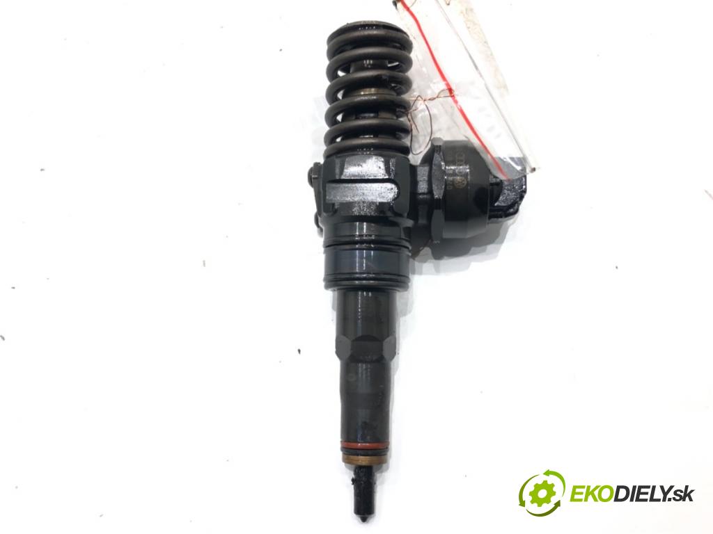 VW TOUAREG (7LA, 7L6, 7L7) 2002 - 2013    5.0 V10 TDI 230 kW [313 KM] olej napędowy 2002 - 2010  Vstrekovač 0414720210 (Vstrekovače)