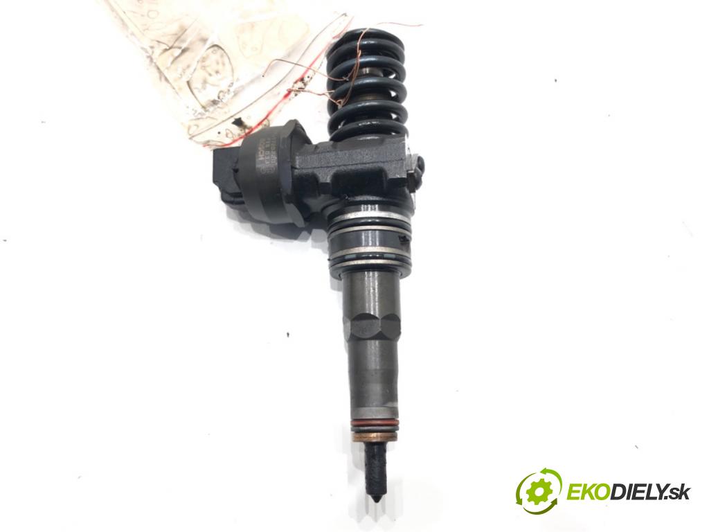 VW TOUAREG (7LA, 7L6, 7L7) 2002 - 2013    5.0 V10 TDI 230 kW [313 KM] olej napędowy 2002 - 2010  vstříkovač 0414720220 (Vstřikovače)