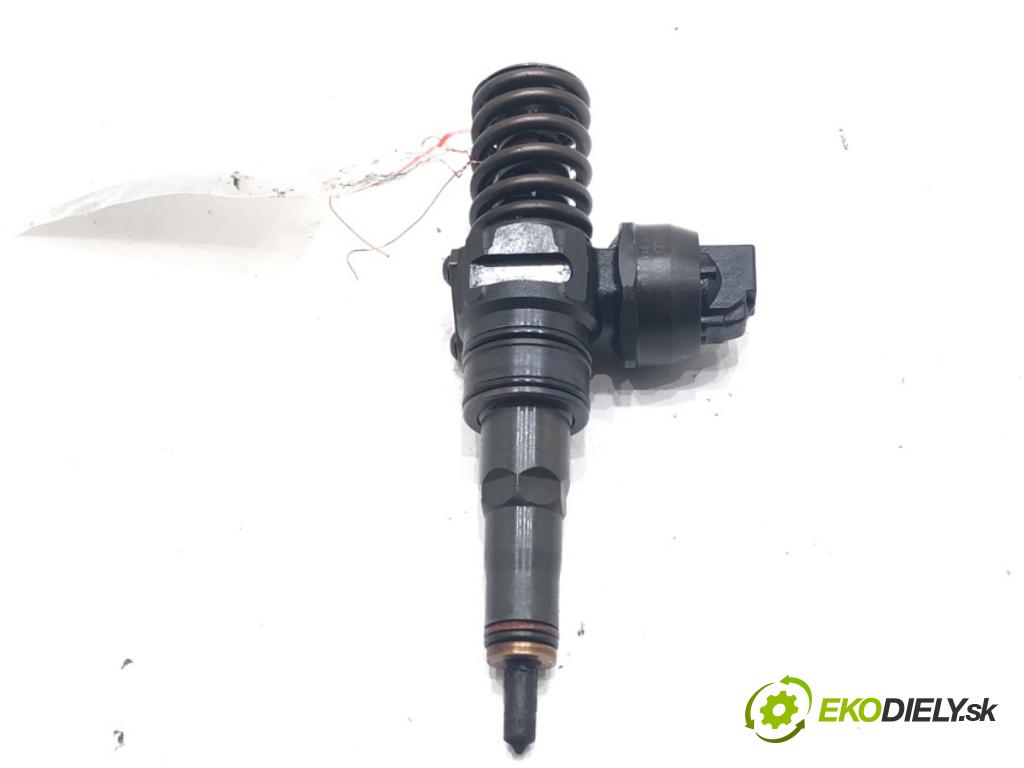 VW TOUAREG (7LA, 7L6, 7L7) 2002 - 2013    5.0 V10 TDI 230 kW [313 KM] olej napędowy 2002 - 2010  Vstrekovač 0414720220 (Vstrekovače)