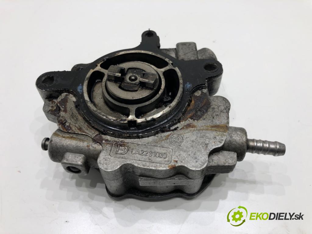 VW TOUAREG (7LA, 7L6, 7L7) 2002 - 2013    5.0 V10 TDI 230 kW [313 KM] olej napędowy 2002 - 2010  Pumpa vákuová 07Z127025E