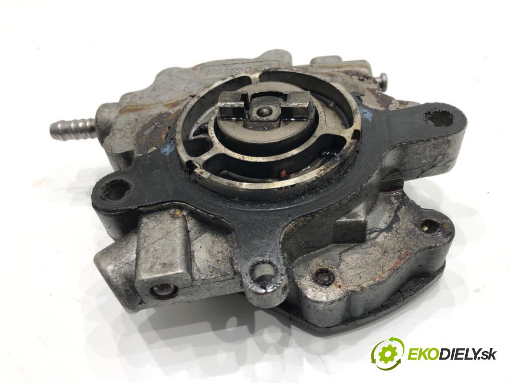 VW TOUAREG (7LA, 7L6, 7L7) 2002 - 2013    5.0 V10 TDI 230 kW [313 KM] olej napędowy 2002 - 2010  Pumpa vákuová 07Z127025E