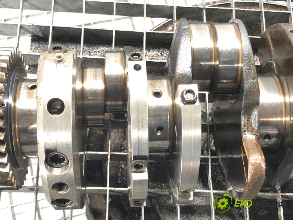 VW TOUAREG (7LA, 7L6, 7L7) 2002 - 2013    5.0 V10 TDI 230 kW [313 KM] olej napędowy 2002 - 2010  Kardaň, hriadeľ KLIKA: AYH (Ostatné)