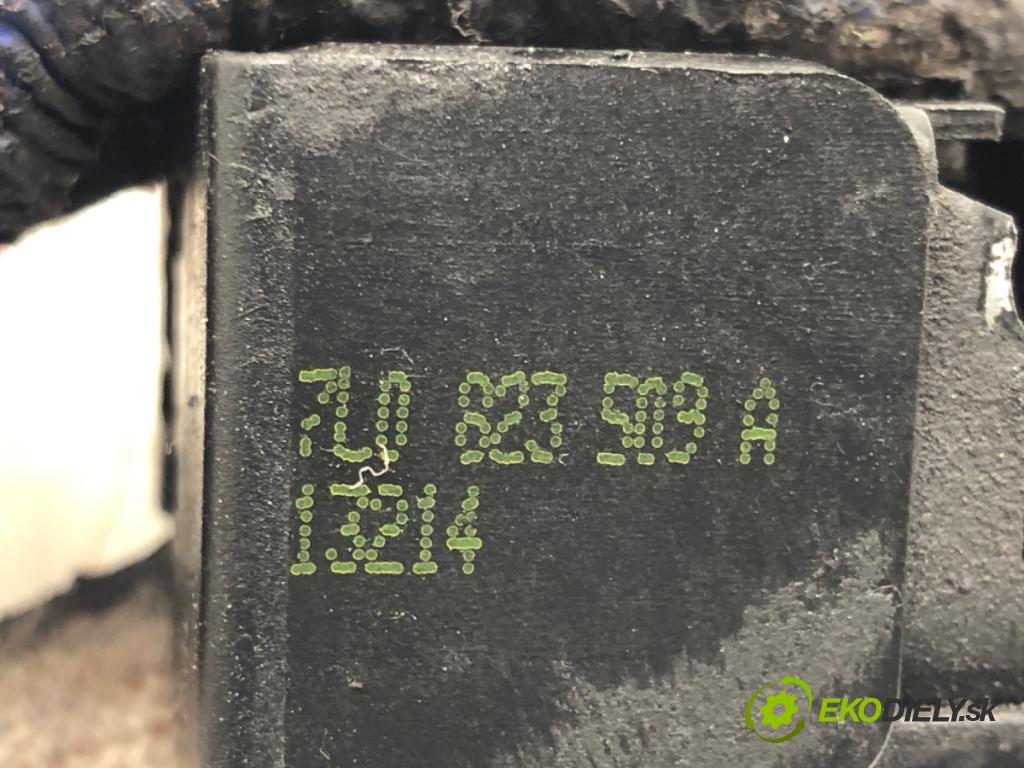 VW TOUAREG (7LA, 7L6, 7L7) 2002 - 2013    5.0 V10 TDI 230 kW [313 KM] olej napędowy 2002 - 2010  zámok kapoty přední část 7L0823509A
