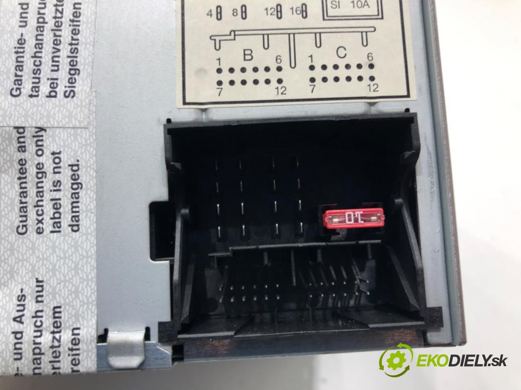 VW PASSAT B6 Variant (3C5) 2005 - 2011    1.9 TDI 77 kW [105 KM] olej napędowy 2005 - 2010  RADIO 1K0035186R (Audio zariadenia)